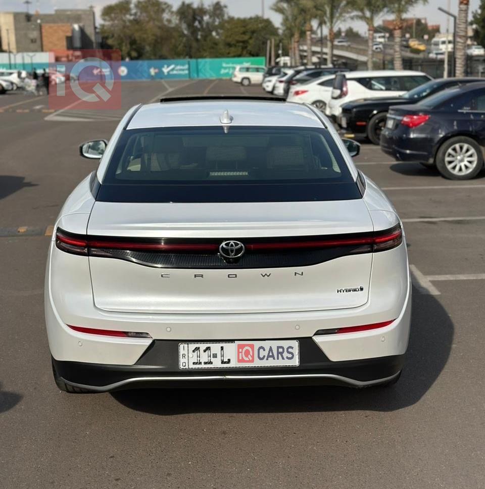 تۆیۆتا کراون